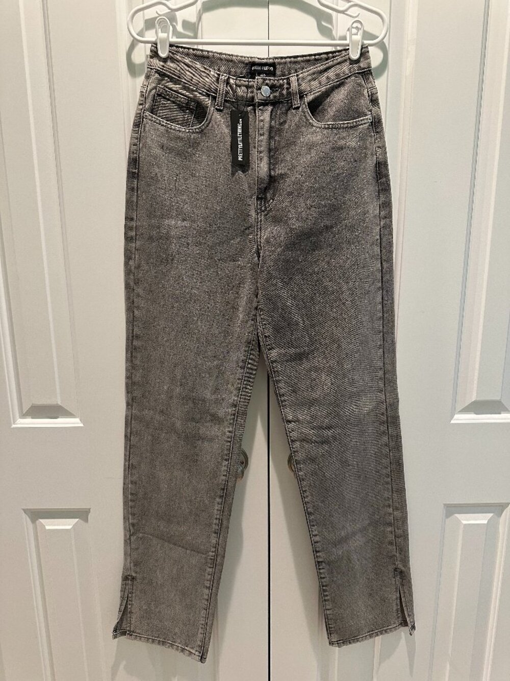 NEW NWT PrettyLittleThing Washed Grey Split Hem Straight Leg Jeans UK 10 US 6